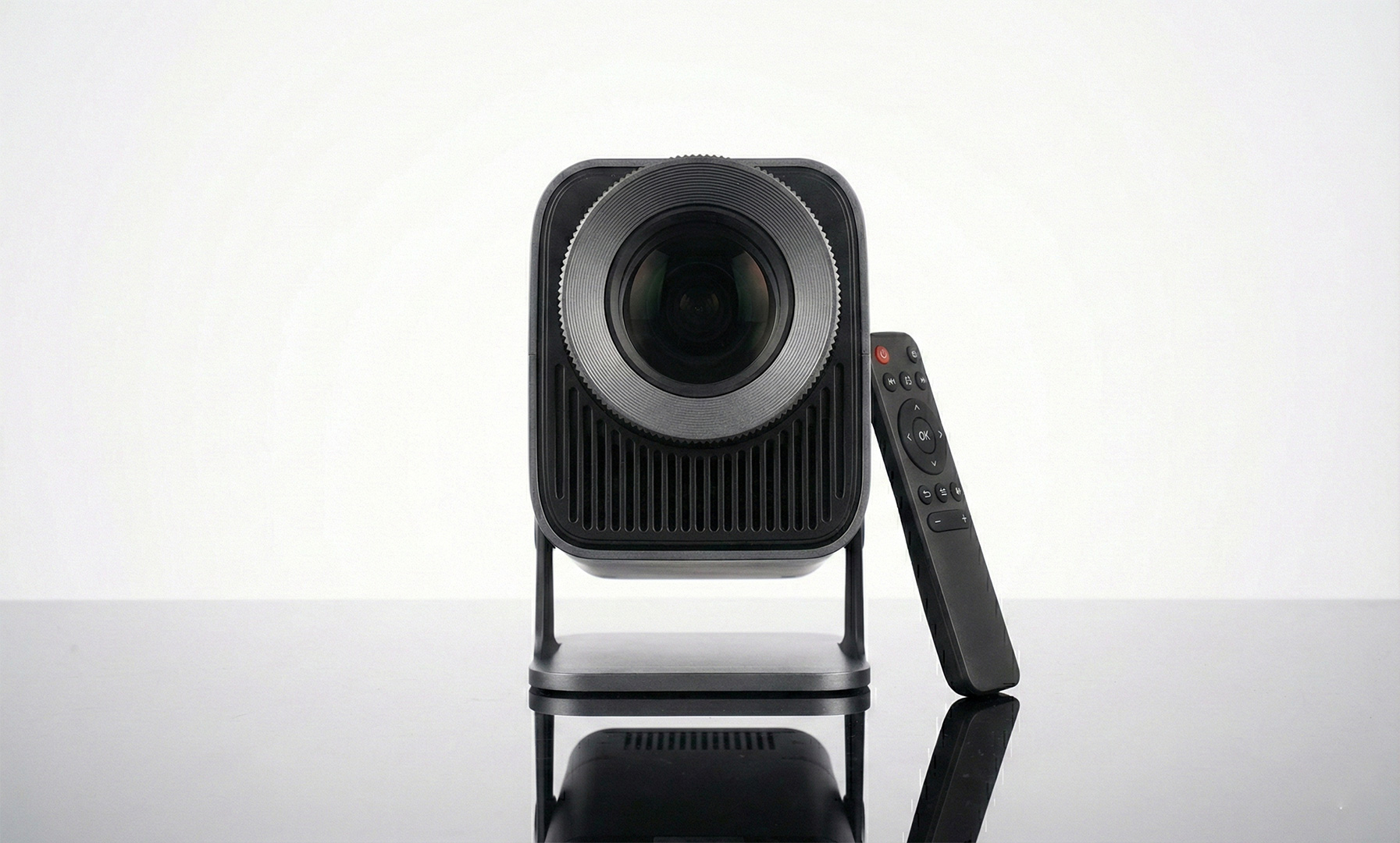 Magcubic HY320 Android Mini Projector - Image 2